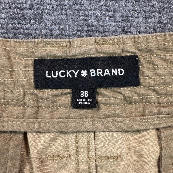 Lucky Brand Classic 9" Multi Southwest Print Cargo Shorts Men's 36 Aztec Pockets - Picture 4 of 15